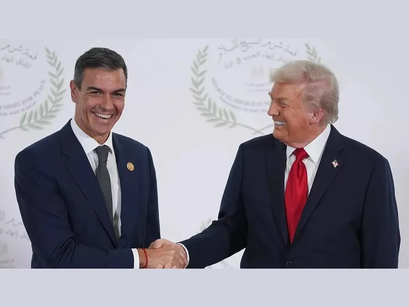 Pedro Sánchez saluda a Donald Trump|Foto: Euronews/The Associated Press