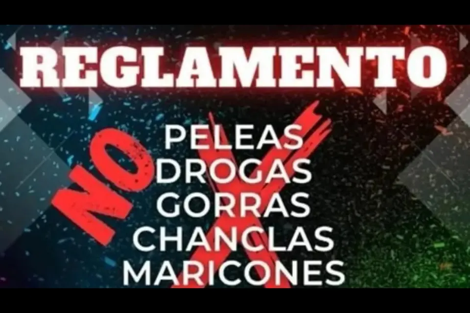 Cartel de un nuevo club de Torremolinos 20minutos/X