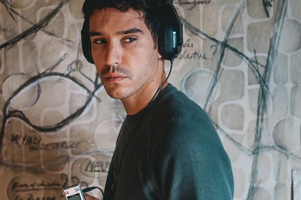 Adam Bessa, protagonista de ‘La red fantasma’, en un fotograma de la película. EFE/La Zona Adam Bessa, protagonista de ‘La red fantasma’, en un fotograma de la película. EFE/La Zona