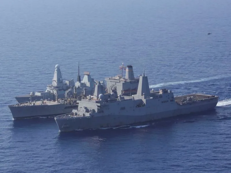 EEUU desplegó un escuadrón militar frente a Venezuela|Foto: Infobae/Europa Press EEUU despliega escuadrón militar hacia el Caribe y Venezuela moviliza milicianos tras