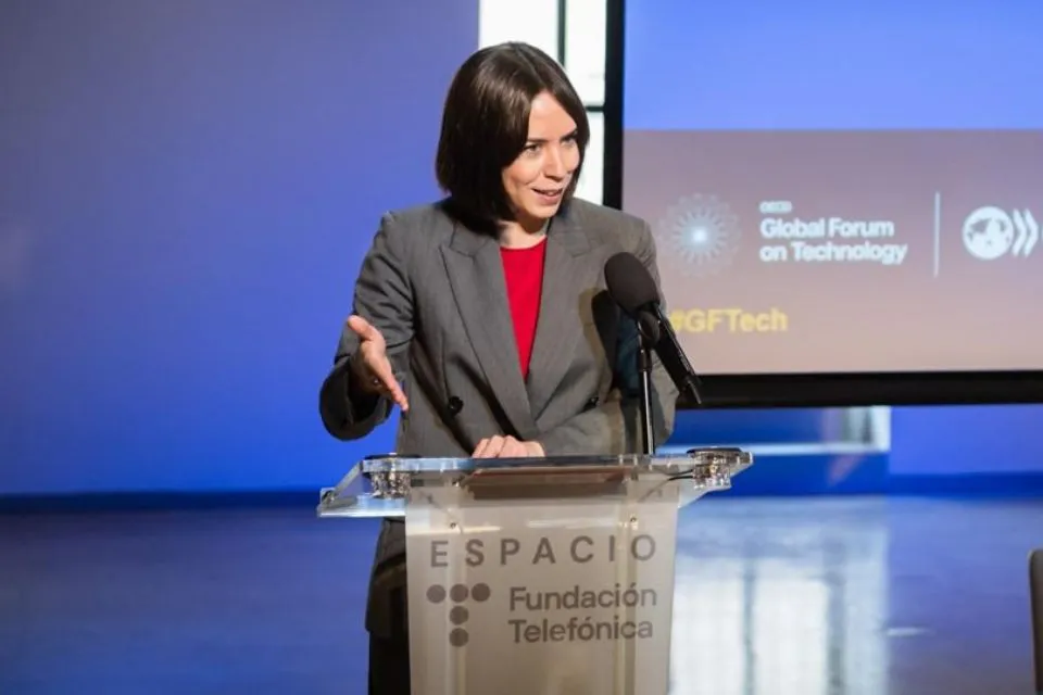 La ministra de Ciencia, Innovación y Universidades, Diana Morant|Foto: ABC España invertirá €808 millones en tecnologías cuánticas