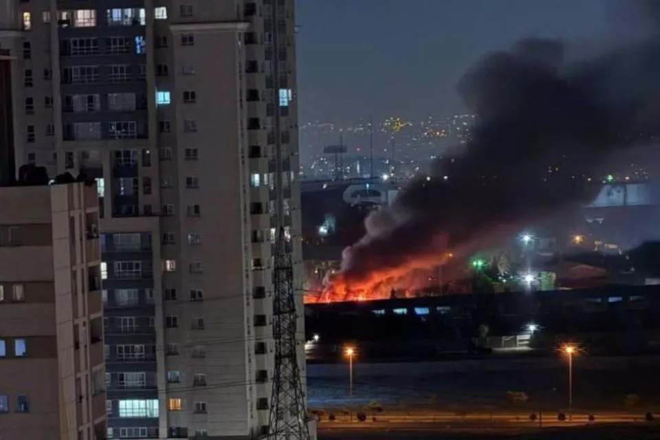 Israel bombardea docenas de objetivos en Irán|Foto: Europa Press