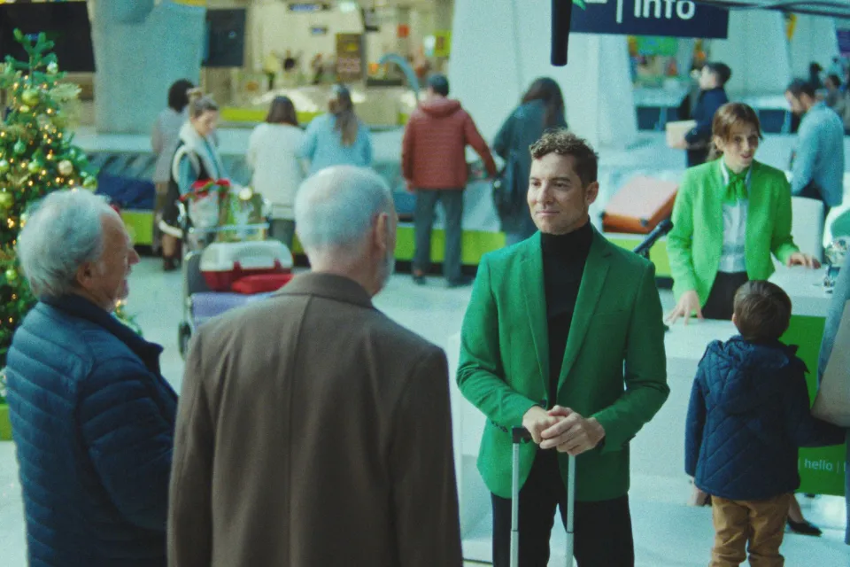 David Bisbal- Aena - La Vanguardia 