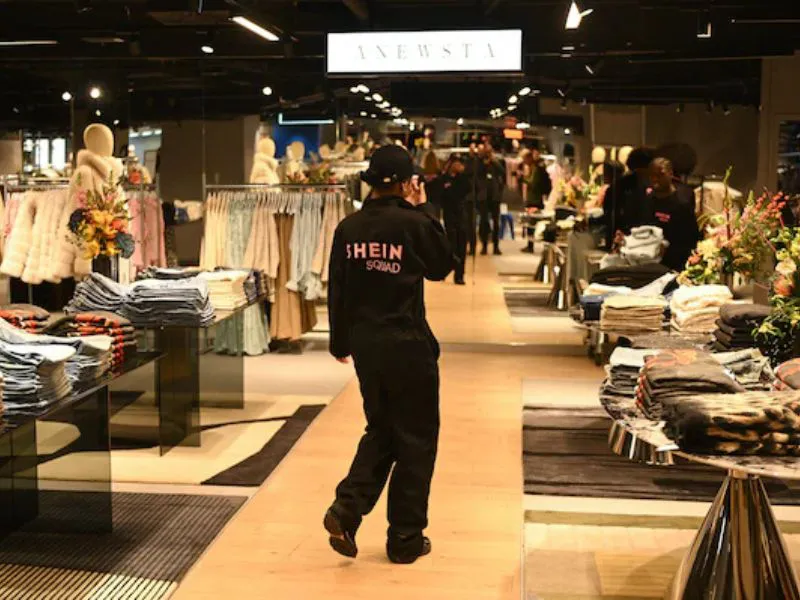 shein-paris-bhv-marais-protestas|Foto: Bloomberg/Benjamin Girette
