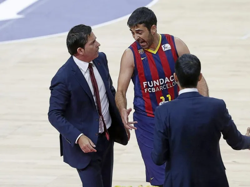 xavi-pascual-regresa-barcelona-2025|Foto: Marca/Pablo Garcia