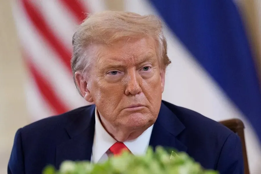 Presidente de EEUU, Donald Trump| Foto: EFE/EPA/Aaron Schwartz (Archivo)
