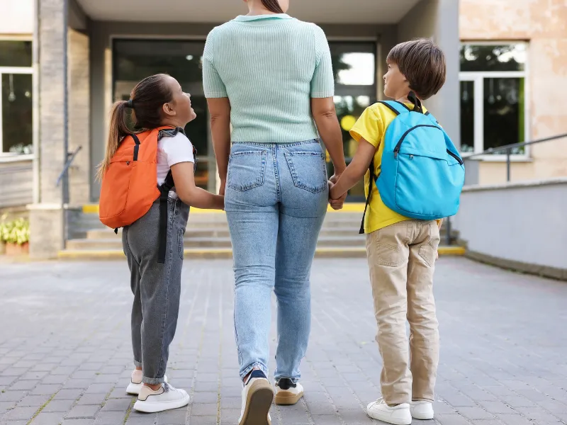 prestacion-universal-crianza-200-euros-mensuales-hijo-españa