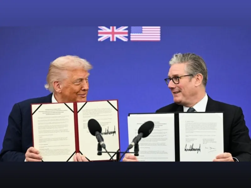 Donald Trump y el primer ministro británico, Keir Starmer|Foto: La Vanguardia/Chris J. Ratcliffe/EFE Reino Unido y EEUU firman acuerdo histórico de inversión por €173.000 millones 



