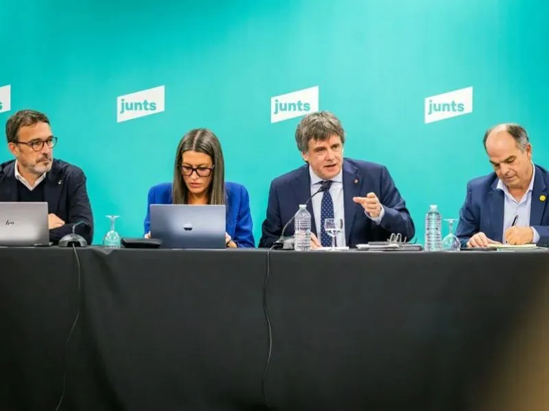 El presidente de JxCat, Carles Puigdemont, Jordi Turull, Míriam Nogueras y Josep Rius|Foto: EFE/JxCat/Nuria Camera