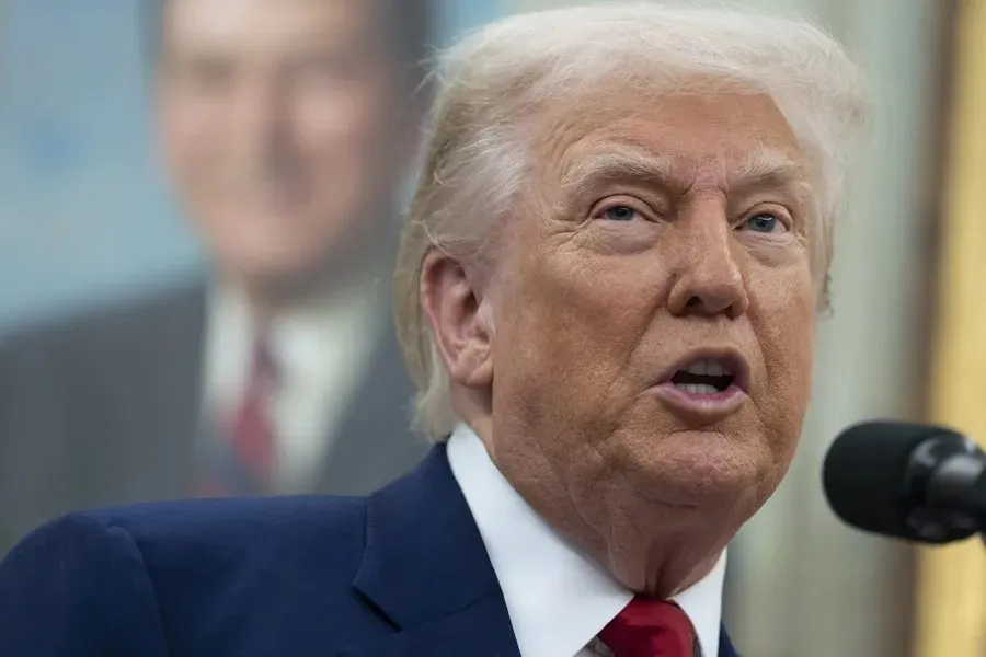 El presidente de Estados Unidos, Donald Trump|Foto: EFE/EPA/Chris Kleponis Trump acusa a China de violar acuerdo por aranceles

