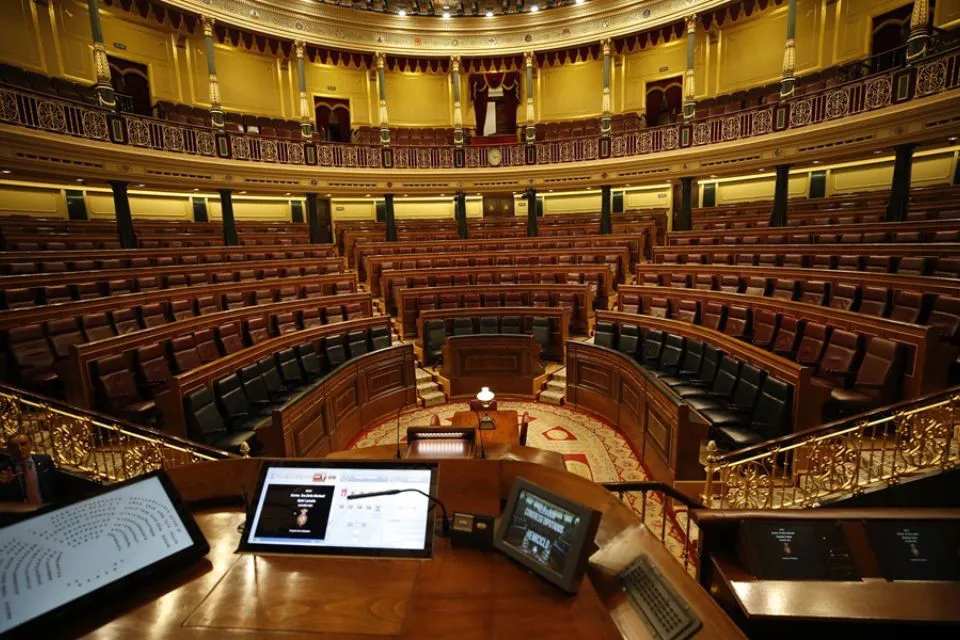 Congreso - hemiciclo vacío - Foto: EFE/Javier Lizón