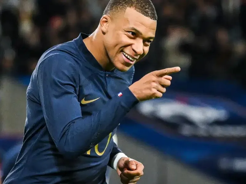 kylian-mbappé-francia-mundial|Foto: El Independiente/EP Francia, Italia, Noruega e Inglaterra destacan en las eliminatorias rumbo al Mundial 2026. Ya son 29 selecciones clasificadas para la cita en EEUU, Canadá y México
