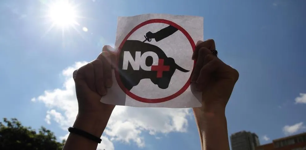 Protestas por la reapertura de la Plaza de Toros la Santa Maríaen Bogotá|Foto: EFE