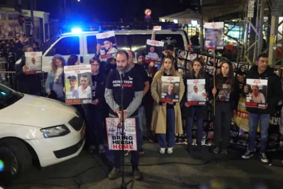 familiares de rehenews israelies EFE/EPA/Abir Sultan