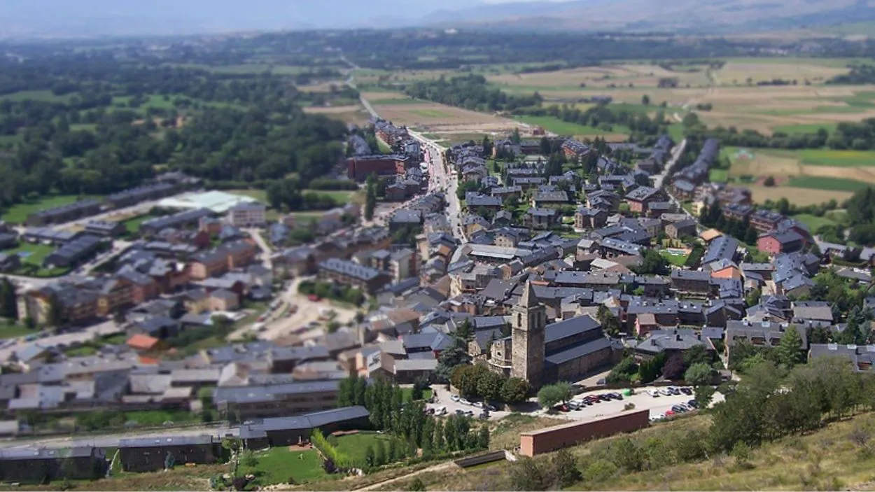 Pueblo Medieval-Lívia-Cataluña