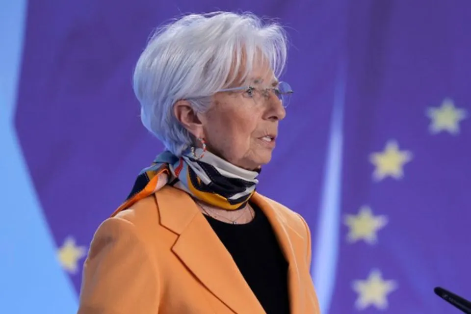 La presidenta del BCE, Christine Lagarde|EFE EPA Ronald Wittek El BCE baja sus tipos de interés un cuarto de punto
