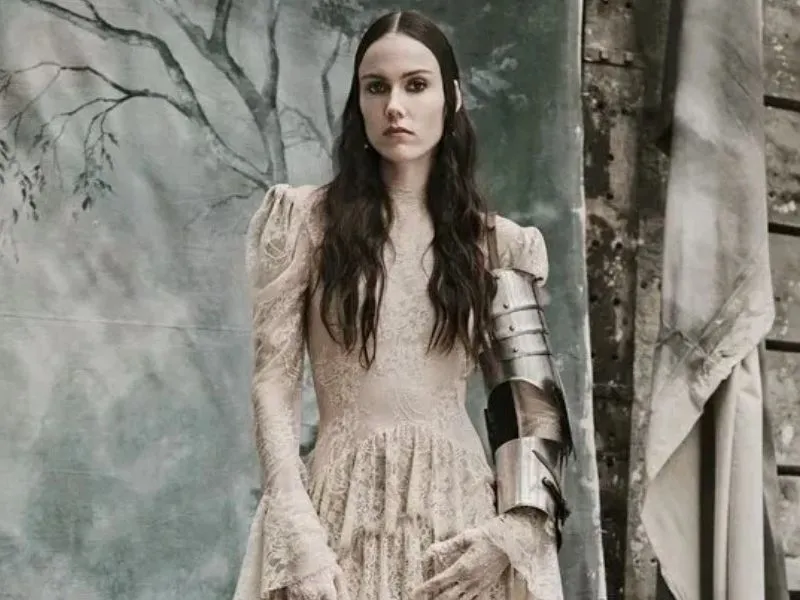 Halloween con looks góticos y teatrales que marcan tendencia|Foto: EFE/Imagen cedida por Zara Celebra Halloween con estilo: prendas góticas, looks teatrales y propuestas reutilizables que marcan tendencia este 31 de octubre


