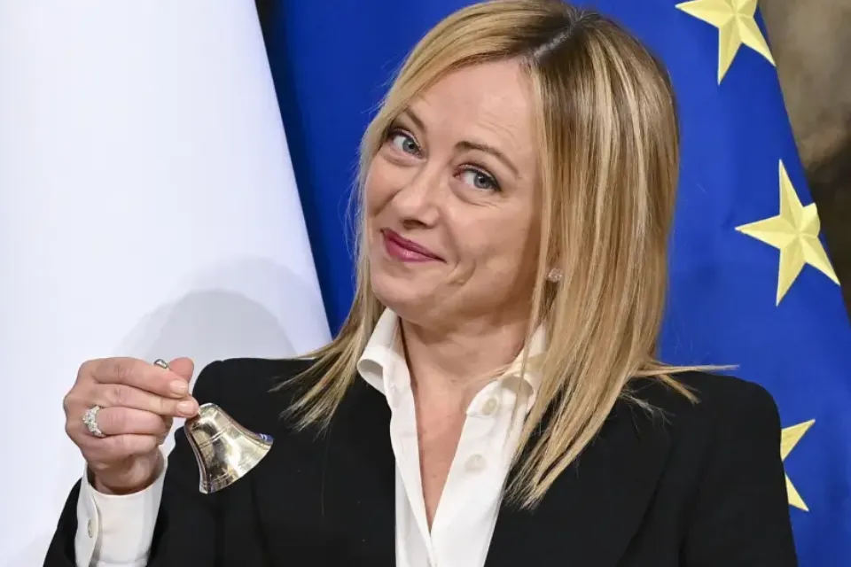 Giorgia Meloni / Ettore Ferrari 