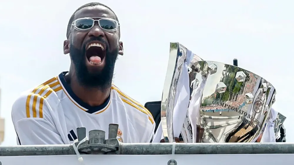 Madrid celebró su título N° 36 de La Liga junto a sus aficionados3