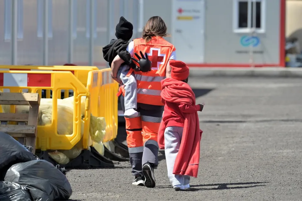 Amnistía Internacional documenta caos en la gestión de la infancia migrante|Foto: EFE/Gelmert Finol Amnistía Internacional documenta caos en la gestión de la infancia migrante