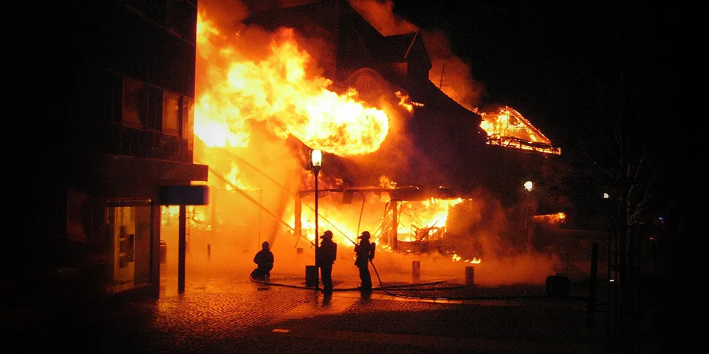  Incendio en iglesia de Vondelkerk, Países Bajos