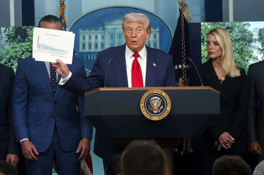 El presidente de Estados Unidos, Donald Trump, en la Casa Blanca|Foto: EFE/Will Oliver/Pool Trump toma control de la Policía de Washington y despliega Guardia Nacional ante ola de violencia