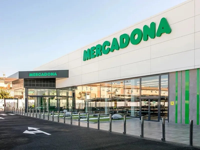 puente-diciembre-2025-horarios-supermercados|Foto: El Mundo