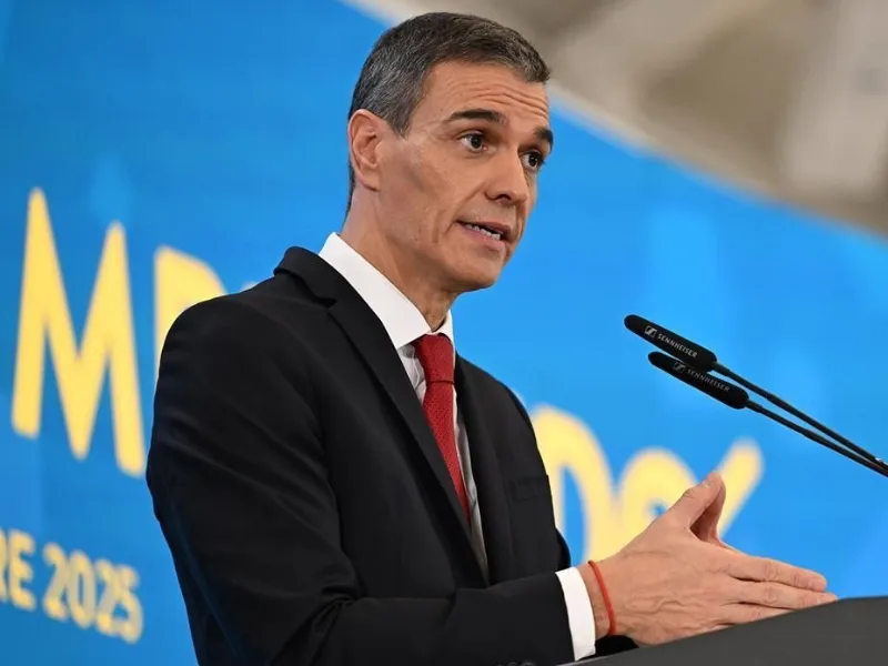 pedro-sanchez-presentacion-medidas-acceso-jovenes-actividad-agraria-ihub|Foto: Pool Moncloa/Borja Puig de la Bellacasa