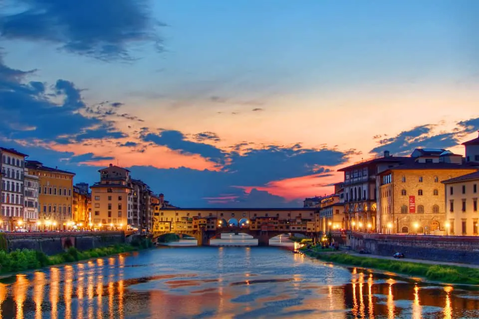 Florencia - Italia - Ponte Vecchio - noche