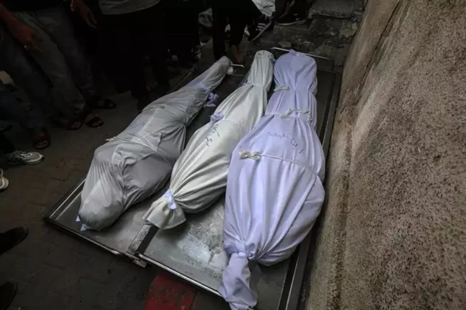 Cadáveres de varios palestinos muertos en la ciudad de Gaza|Foto: Europa Press/Omar Ashtawy/Zuma Press/Contactophoto