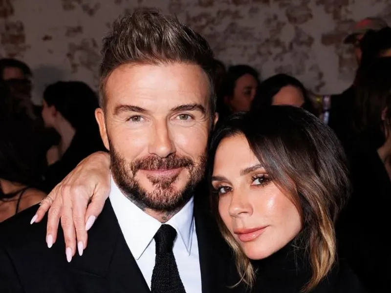 david-beckham-foro-de-davos-suiza-victoria-indiferencia|Foto: Hola.com/victoriabeckham David Beckham rompe su silencio en Davos tras el explosivo comunicado de su hijo Brooklyn. Mientras el exfutbolista apela al aprendizaje mediante el error, Victoria Beckham opta por la indiferencia mediática