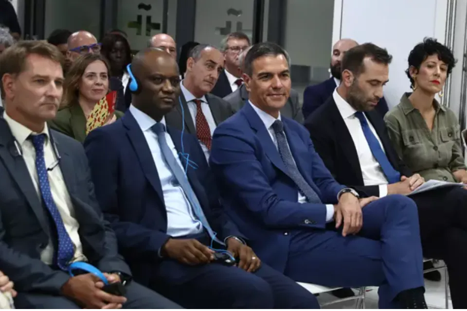 The Meaning of Mariah Carey (8)