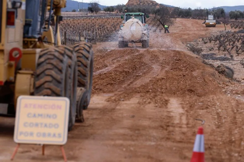Obras en una zona afectada por la Dana|Foto: EFE Kai Forsterling