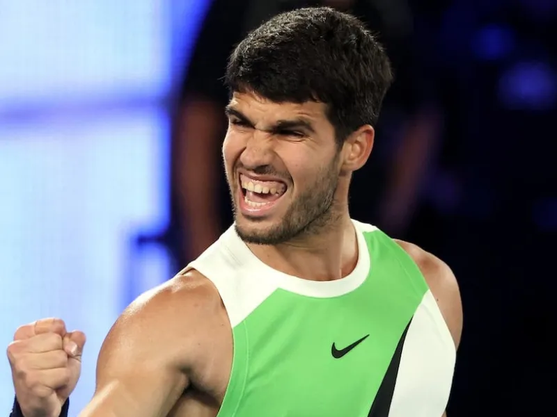 carlos-alcaraz-celebracion-semifinales-open-australia-rod-laver-arena|Foto: AS