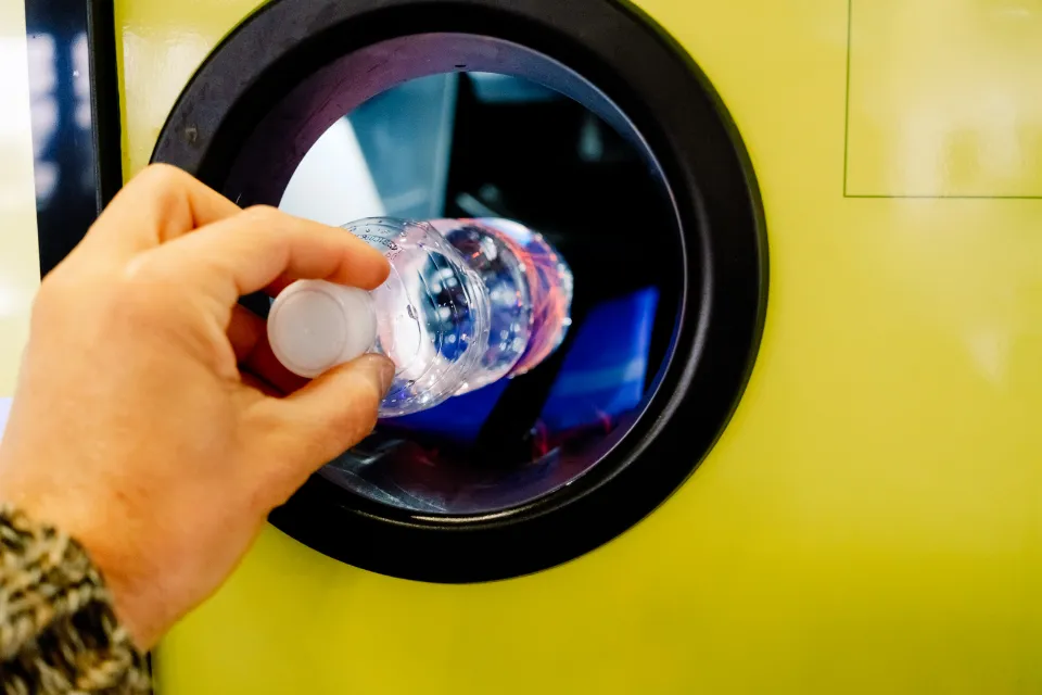 Retorno de envases de bebidas al comercio