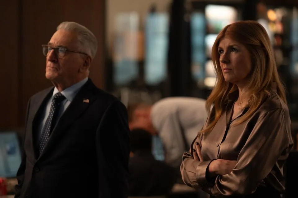 Fotograma de la serie «Día Cero» que muestra a Robert De Niro - Connie Britton - Foto: EFE/Jojo Whilden/Netflix Fotograma de la serie «Día Cero» que muestra a Robert De Niro - Connie Britton - Foto: EFE/Jojo Whilden/Netflix
