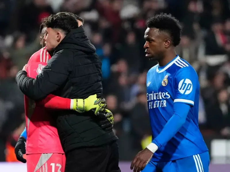 alvaro-arbeloa-entrenador-real-madrid-derrota-copa-del-rey|Foto: Los Angeles Times/Jose Breton/Associated Álvaro Arbeloa se estrena con una derrota histórica en el Real Madrid. El Albacete elimina a los blancos de la Copa del Rey (3-2) en un debut amargo y convulso