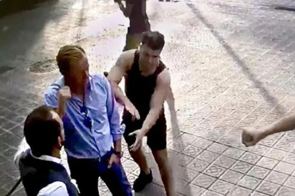 Asalto de una banda a un turista para robarle el reloj Foto: ABC