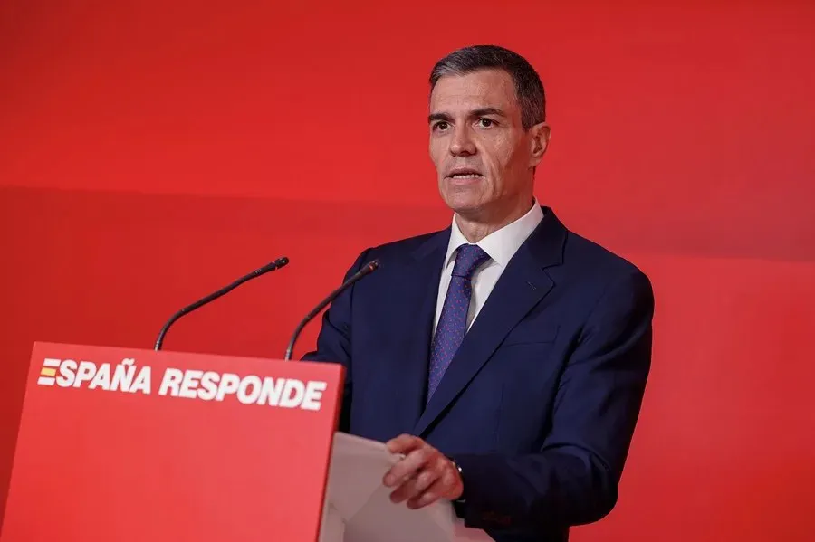 El presidente del Gobierno y líder del PSOE, Pedro Sánchez|Foto: EFE/Daniel Gonzalez Sánchez pide perdón a la ciudadanía y dice que estaba «convencido» de la integridad de Santos Cerdán