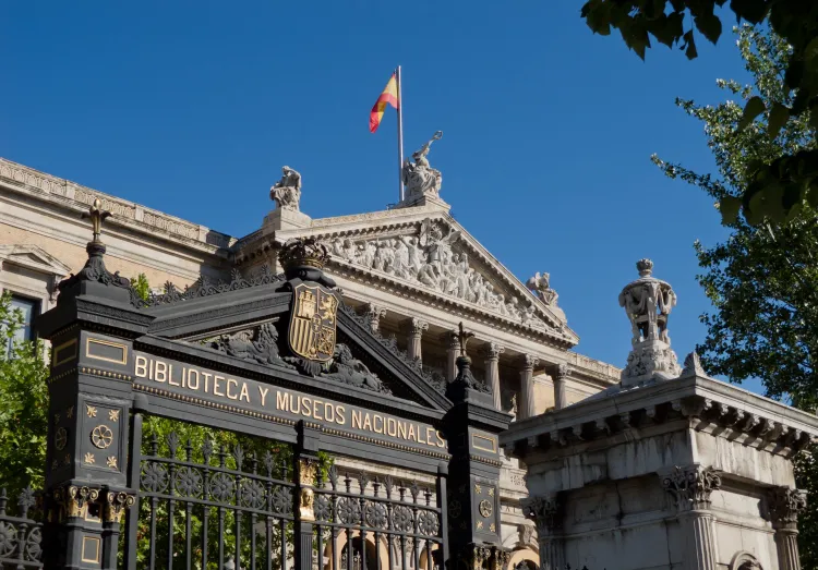 Biblioteca_Nacional_de_España_-_17