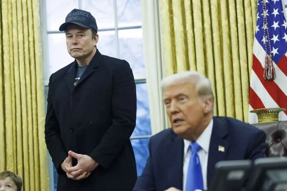 El magnate Elon Musk y Donald Trump|Foto: EFE/Aaron Schwartz/Pool