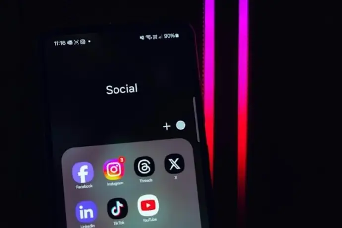 Redes sociales en un teléfono inteligente|Foto: Europa Press/GFK DAM