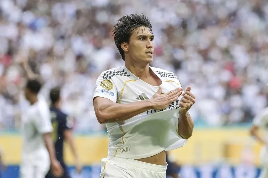 Gonzalo García, del Real Madrid, celebra tras marcar el 1-0, ante la Juventus|Foto: EFE/Cristóbal Herrera
