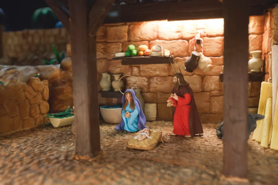 El Belén de Chocolate de Rute- Córdoba - Navidad - Galleros Artesanos - EFE/Salas