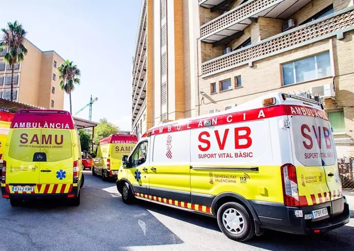 Ambulancias del SAMU y SVB - España - Europa Press 